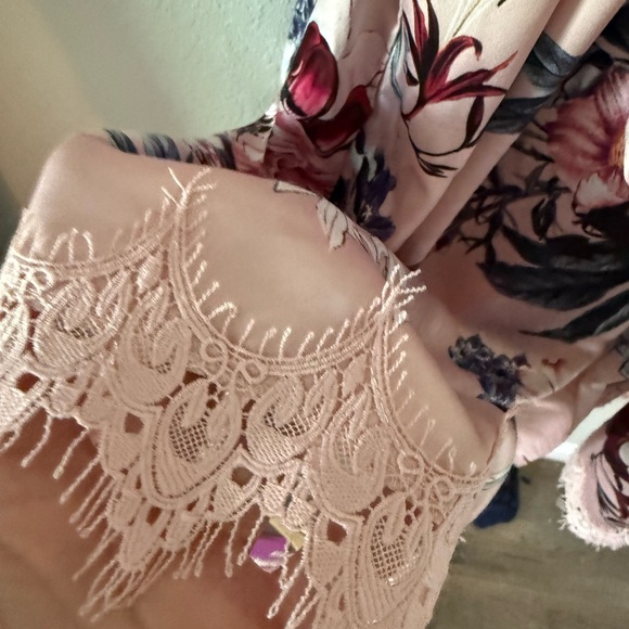 Silky Kimono Robe bundle - Picture 4 of 10